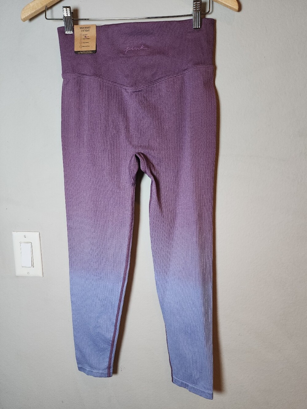 NWT Pink Active Seamless 7/8 Ribbed Leggings Blue Purple Ombre Size Medium